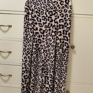 Rare find VS harem pant and tie back crop top